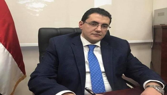 مصر.. قرار مفاجئ بإقالة المتحدث باسم وزارة الصحة