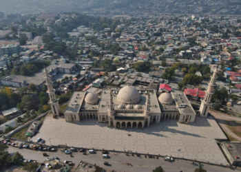 السعودية تهدي باكستان مسجدين
