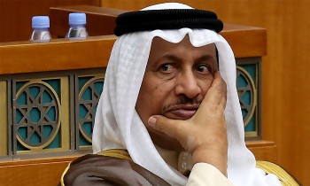 الكويت.. رفع منع السفر عن رئيس الحكومة السابق جابر المبارك رغم قضية صندوق الجيش