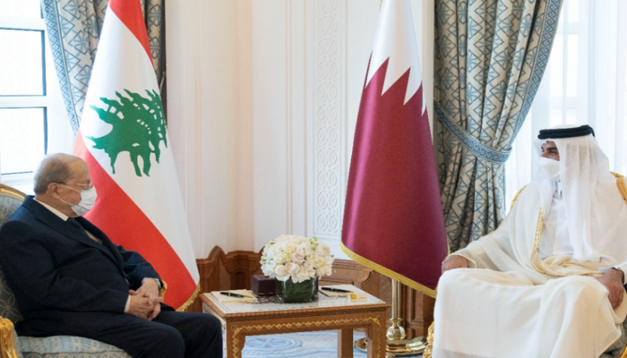 أمير قطر ورئيس لبنان يبحثان التعاون الثنائي والأزمة مع السعودية