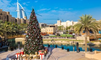 الإمارات تضع شروطا للاحتفال بأعياد الميلاد ورأس السنة
