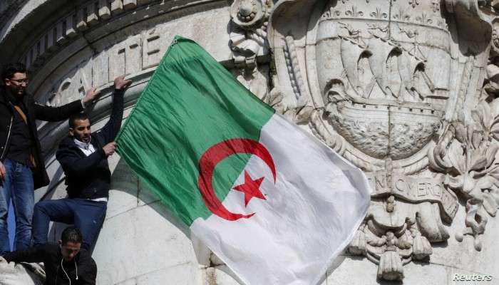 فرنسا ترفع السرية عن أرشيف الحرب الجزائرية