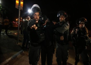 الشرطة الإسرائيلية تعتدي على متضامنين مع سكان الشيخ جراح