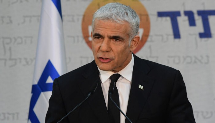 لابيد: اتهام إسرائيل بدولة الفصل العنصري قد يصبح تهديدا استراتيجيا في 2022