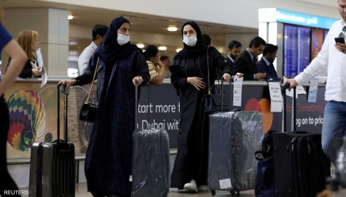 الإمارات.. سريان حظر السفر لغير المطعمين اعتبارا من الإثنين