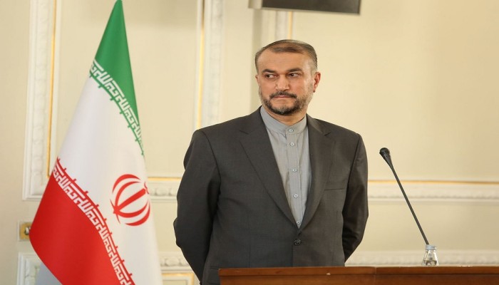 وزير خارجية إيران يتوجه إلى سلطنة عمان لبحث عدة قضايا
