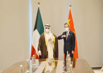 بعد السعودية والبحرين.. وزير خارجية الكويت يجري مباحثات في الصين