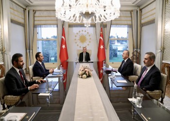 بحثا القضايا ذات الاهتمام المشترك.. الرئيس التركي يستقبل وزير خارجية قطر