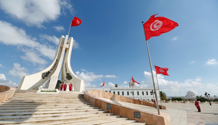 تمديد حالة الطوارئ بتونس
