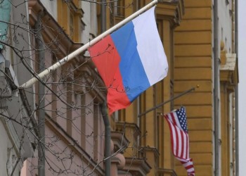 توتر جديد.. روسيا تلغي تأشيرات عاملين بالسفارة الأمريكية