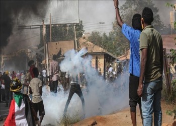 إصابة 12 شخصا خلال تشييع أحد ضحايا احتجاجات السودان