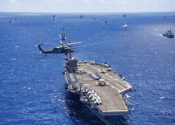 مناورات بحرية كبيرة بين أمريكا واليابان في جزيرة أوكيناوا