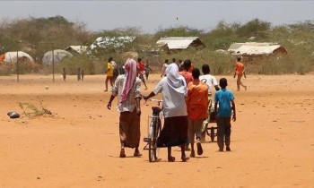 نزوح 13 ألف يمني في يناير وتحذير أممي من قطع المساعدات