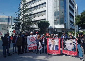 تونس.. أنصار سعيد يستجيبون لدعوته للتظاهر أمام المجلس الأعلى للقضاء