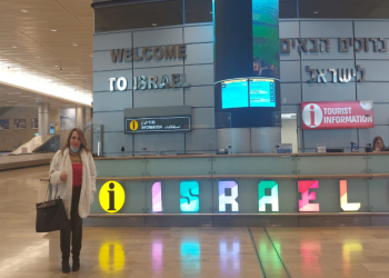 باحثة سعودية تنشر صورا لها في إسرائيل: "ياله من شعور".. وناشطون يهاجمونها