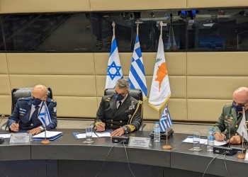 إسرائيل تكشف عن اجتماع مع اليونان وقبرص لبحث توسيع التعاون العسكري