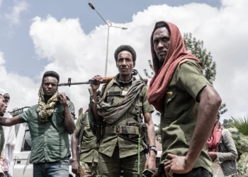 أحرقوهم أحياء.. إثيوبيا تحقق في مقتل مدنيين على يد مسلحين بزي جيشها