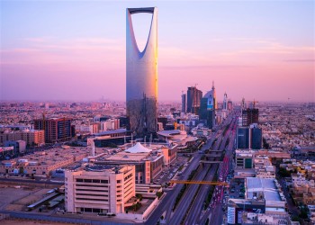 أثر النفط.. ستاندرد آند بورز تعدل تصنيف السعودية من مستقرة لإيجابية