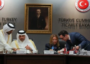 قطر وتركيا توقعان مذكرة تعاون في إدارة الكوارث والمساعدات