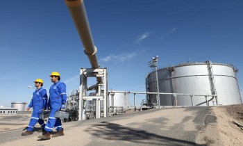 إحصائية تكشف زيادة إيرادات الكويت النفطية بنسبة 77%
