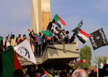 عاصفة 6 أبريل.. تظاهرات مناهضة للانقلاب في السودان