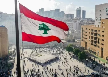 انفراج سياسي وأمل اقتصادي.. ماذا وراء عودة سفراء الخليج إلى لبنان؟