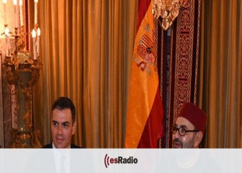 هل تضمن إهانة؟.. غضب في إسبانيا حول العلم المقلوب بإفطار ملك المغرب