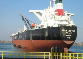 أسطول الأشباح.. 182 سفينة أجنبية تنقل النفط الإيراني رغم العقوبات