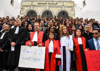 ديمقراطية تونس تدافع عن نفسها