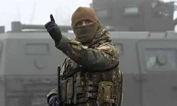 مسؤول أوروبي: روسيا دعمت قواتها بشرق أوكرانيا بآلاف المرتزقة 