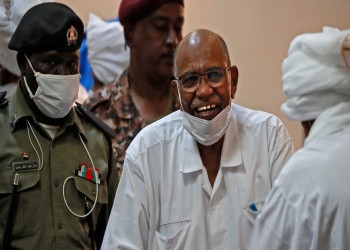 فيديو.. البشير يتجول في مستشفى ويثير غضب السودانيين