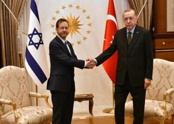 معهد إسرائيلي: تل أبيب تخشى تبعات تقارب تركيا والخليج
