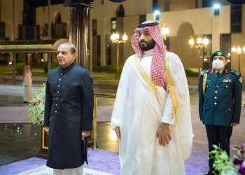 خلال زيارة شهباز.. السعودية توافق على منح باكستان 8 مليارات دولار