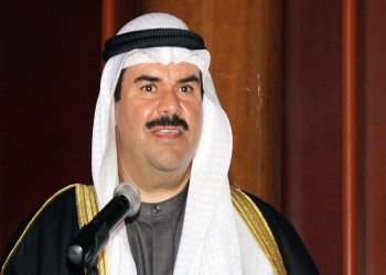 النيابة الكويتية تأمر باستمرار حبس أحد شيوخ الأسرة الحاكمة في اتهامات بالفساد