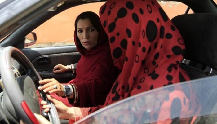 فرانس برس: طالبان تطلب وقف إصدار تراخيص قيادة للنساء
