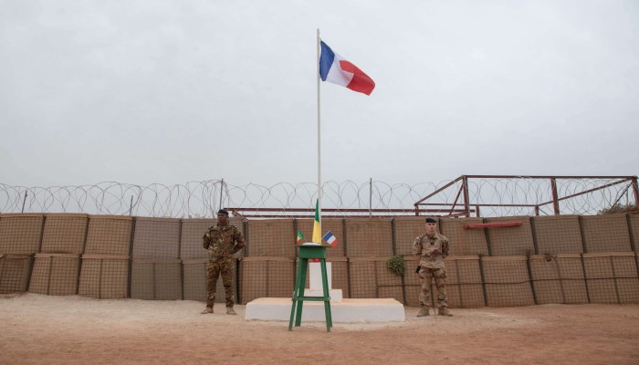 مالي تعلن عدم قانونية الوجود الفرنسي على أراضيها