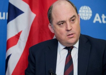وزير دفاع بريطانيا يرجح هزيمة أوكرانيا للجيش الروسي
