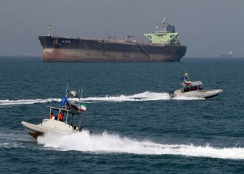 تحمل 42 ألف لتر.. إيران تحتجز سفينة تُهرب وقودا في الخليج العربي