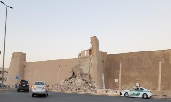 السعودية.. انهيار البرج الغربي لقصر صاهود التاريخي