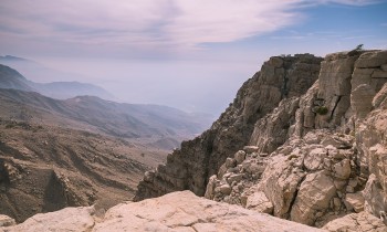 دراسة: صخور عمانية قد تكون دليلا لحياة في كواكب أخرى.. ما القصة؟