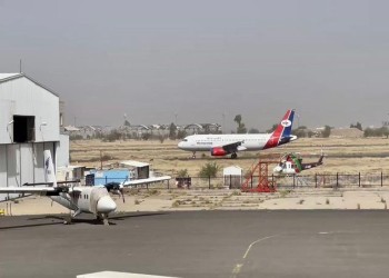 بعد توقف 6 سنوات.. انطلاق أول رحلة تجارية من مطار صنعاء