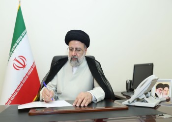 الرئيس الإيراني يهنئ محمد بن زايد بانتخابه رئيسا للإمارات
