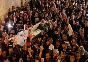 أصابت المئات.. شرطة الاحتلال تقمع جنازة شهيد فلسطيني في القدس