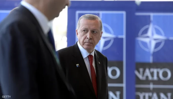 أردوغان يهاتف زعيمي السويد وفنلندا وأمين الناتو.. ماذا ناقشوا؟