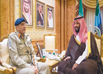 بن سلمان وقائد الجيش الباكستاني يبحثان التعاون العسكري