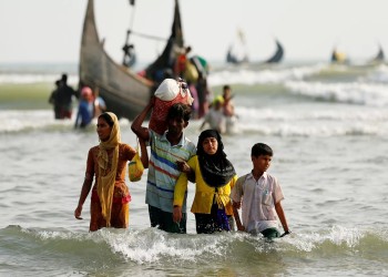 غرق وفقدان العشرات من الروهينجا بعد انقلاب قاربهم قبالة ميانمار