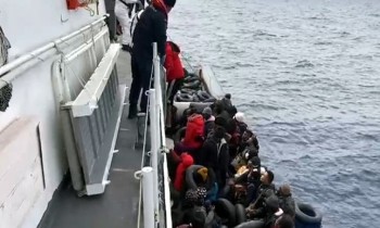 غرق قارب مكتظ بالمهاجرين قبالة تونس وفقد 76