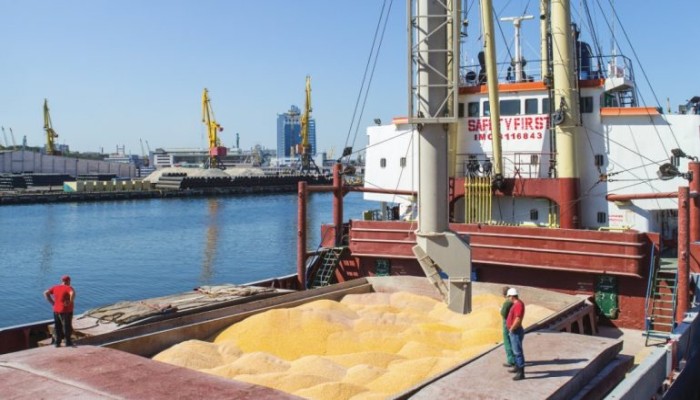مفاوضات تركية مع روسيا لفتح ممر لتصدير الحبوب من أوكرانيا