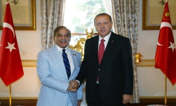 بعد السعودية والإمارات.. رئيس وزراء باكستان يزور تركيا الأسبوع المقبل