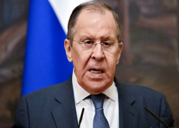 البحرين تدعو روسيا للحوار والدبلوماسية لإنهاء أزمة أوكرانيا